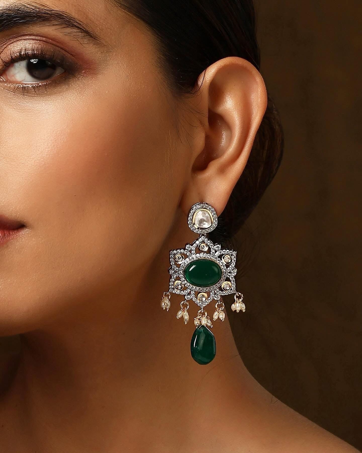 Emerald earings