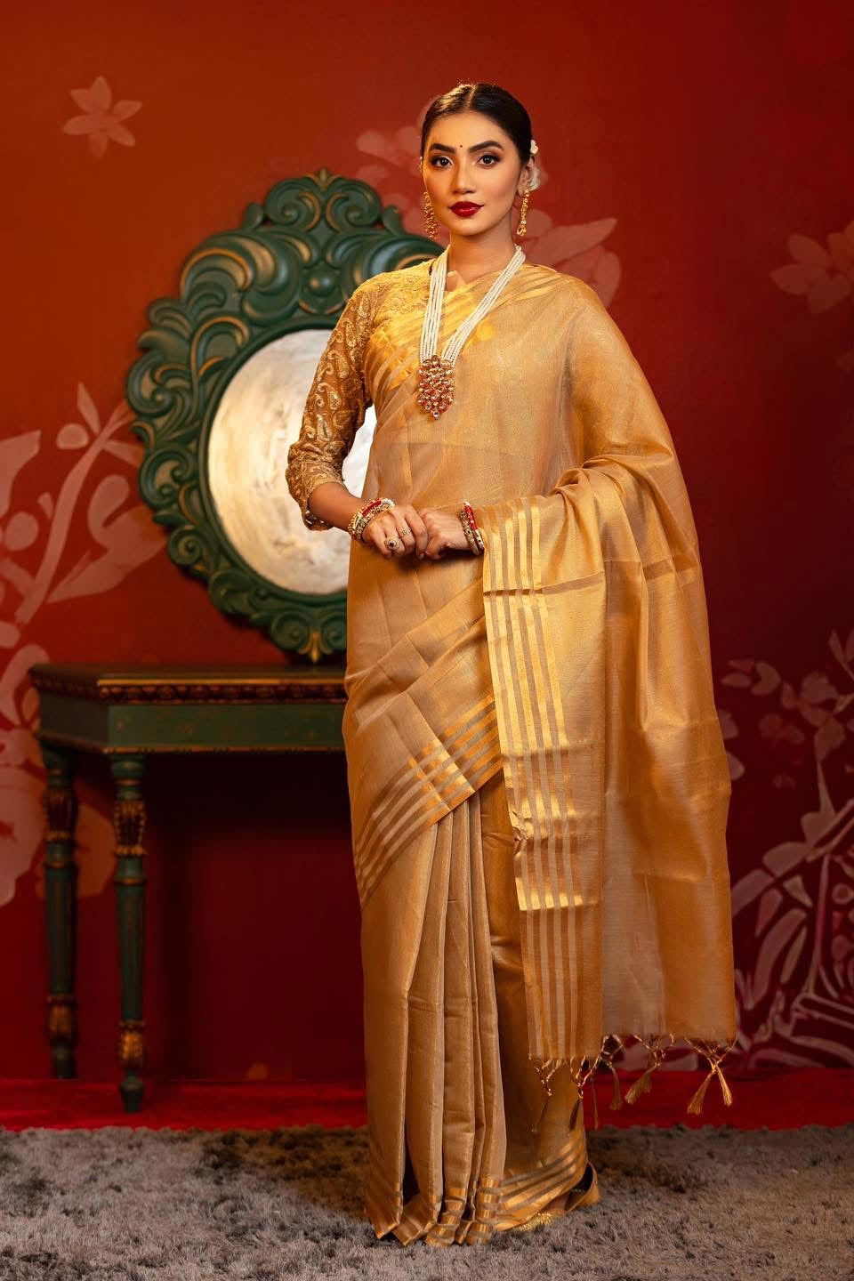 Golden tussar