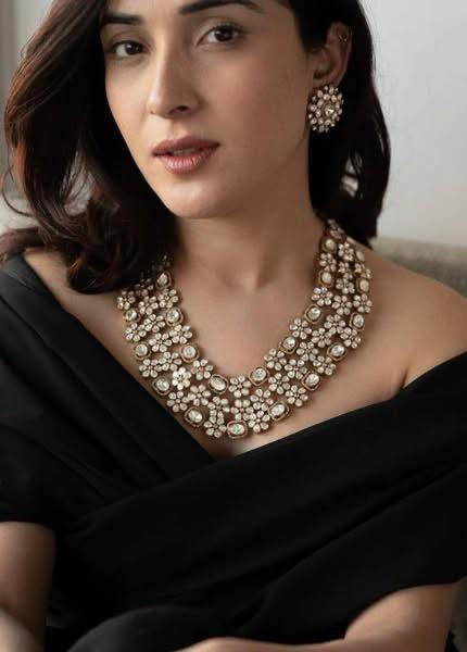 Zareen Floral Kundan Set