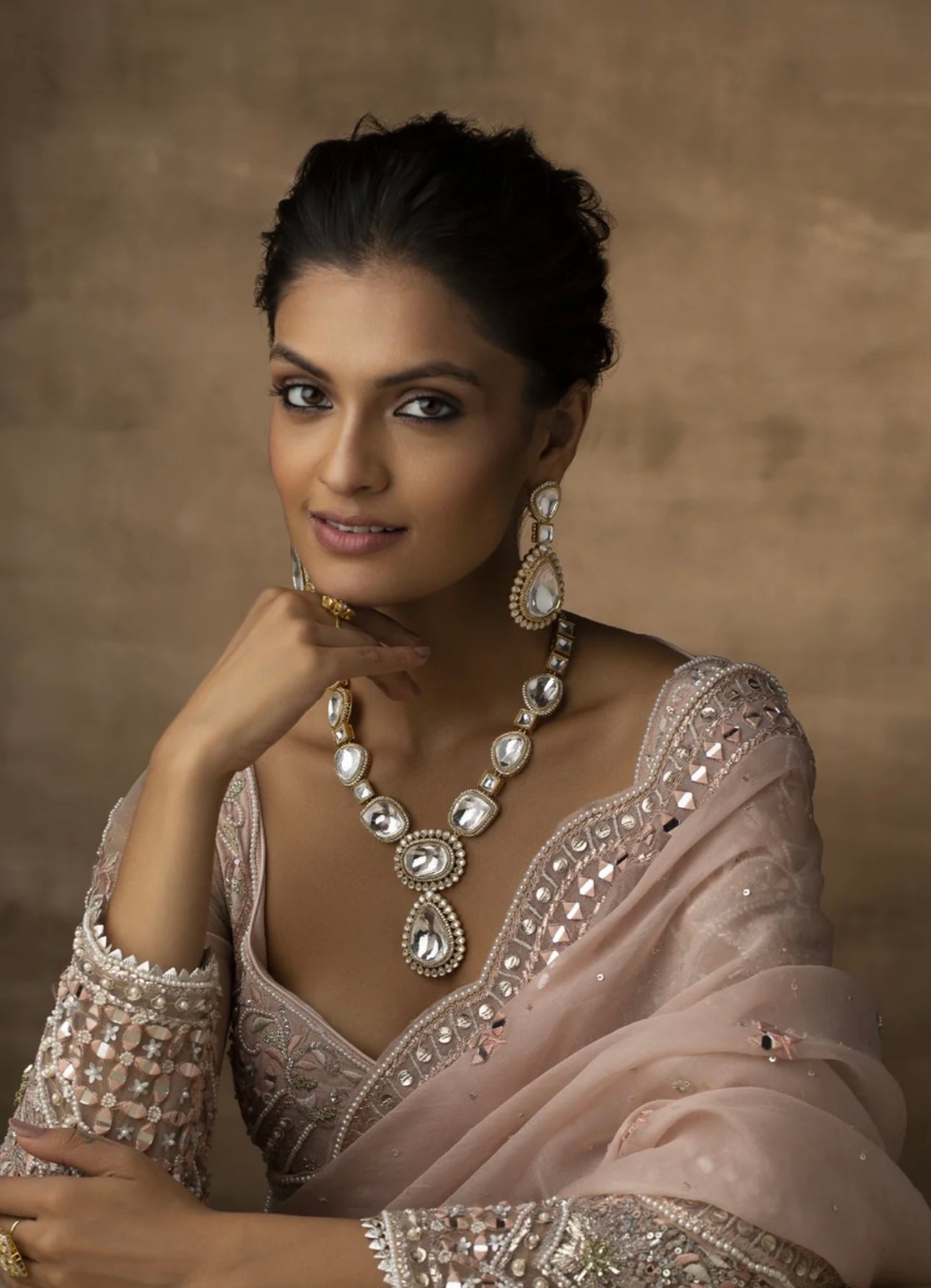 Afia Necklace Set