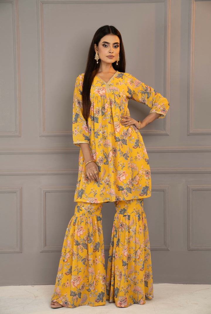 Yellow floral set